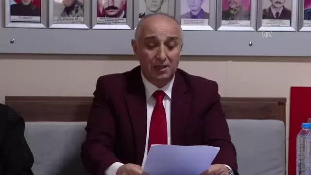 İSTANBUL - Şehit Aileleri Yardımlaşma Sosyal Kültürel ve Dayanışma Derneği, bazı emekli amirallerin bildirisini kınadı İSTANBUL - Şehit Aileleri Yardımlaşma Sosyal Kültürel ve Dayanışma Derneği, bazı emekli amirallerin bildirisini kınadı