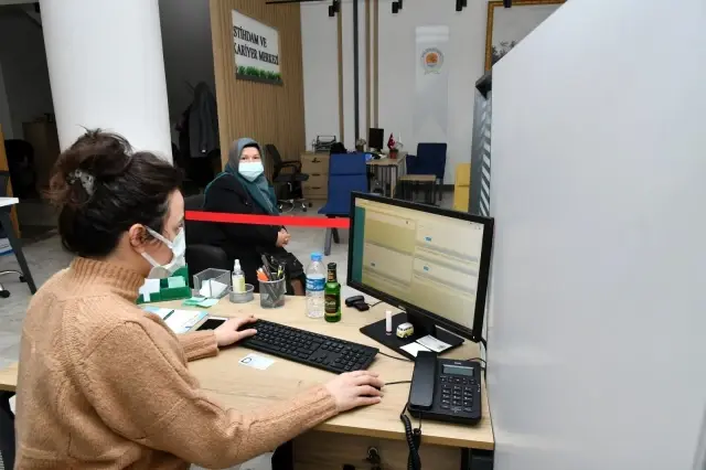 İşverenlere nitelikli personel Büyükşehir'den İşverenlere nitelikli personel Büyükşehir'den