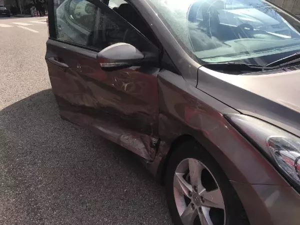 İYİ Partili Yılmaz ve eşi, TBMM'de trafik kazasında yaralandı (2) İYİ Partili Yılmaz ve eşi, TBMM'de trafik kazasında yaralandı (2)