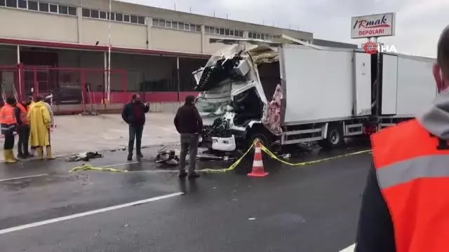 Son dakika! İzmir'de feci kaza: 1 ölü, 1 ağır yaralı Son dakika! İzmir'de feci kaza: 1 ölü, 1 ağır yaralı
