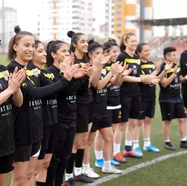 Kadınlar Ligi fikstürü çekildi Kadınlar Ligi fikstürü çekildi