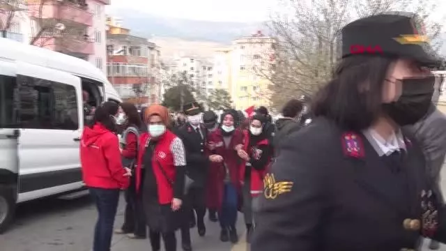 KAHRAMANMARAŞ ŞEHİT UZMAN ÇAVUŞ AHMET AKDAL, TOPRAĞA VERİLDİ KAHRAMANMARAŞ ŞEHİT UZMAN ÇAVUŞ AHMET AKDAL, TOPRAĞA VERİLDİ