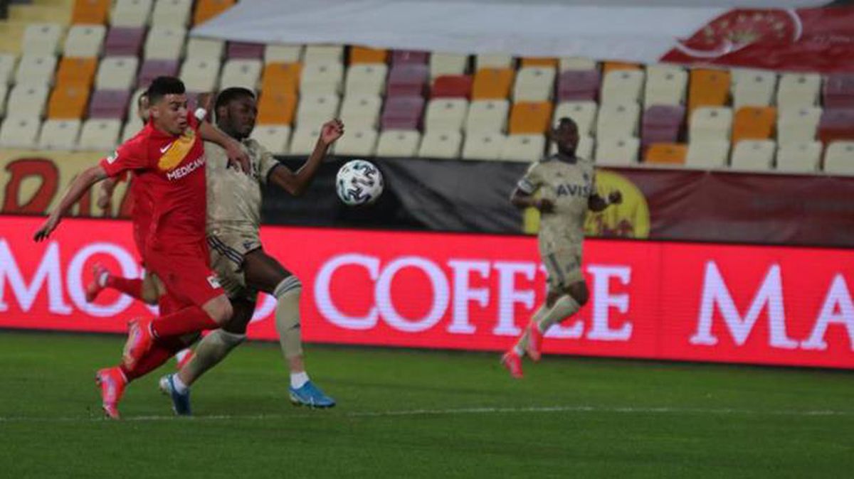 Kanarya zirve yolunda büyük yara aldı! Fenerbahçe, deplasmanda Yeni Malatyaspor'la 1-1 berabere kaldı