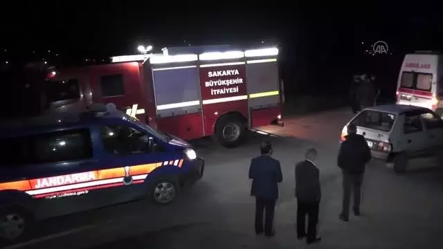 Son dakika haber! Karasu'da şarampole yuvarlanan otomobildeki biri çocuk 2 kişi yaralandı Son dakika haber! Karasu'da şarampole yuvarlanan otomobildeki biri çocuk 2 kişi yaralandı