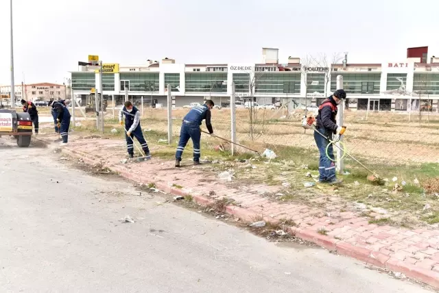 Karatay'daki sanayi sitelerinde temizlik çalışmaları başlatıldı Karatay'daki sanayi sitelerinde temizlik çalışmaları başlatıldı