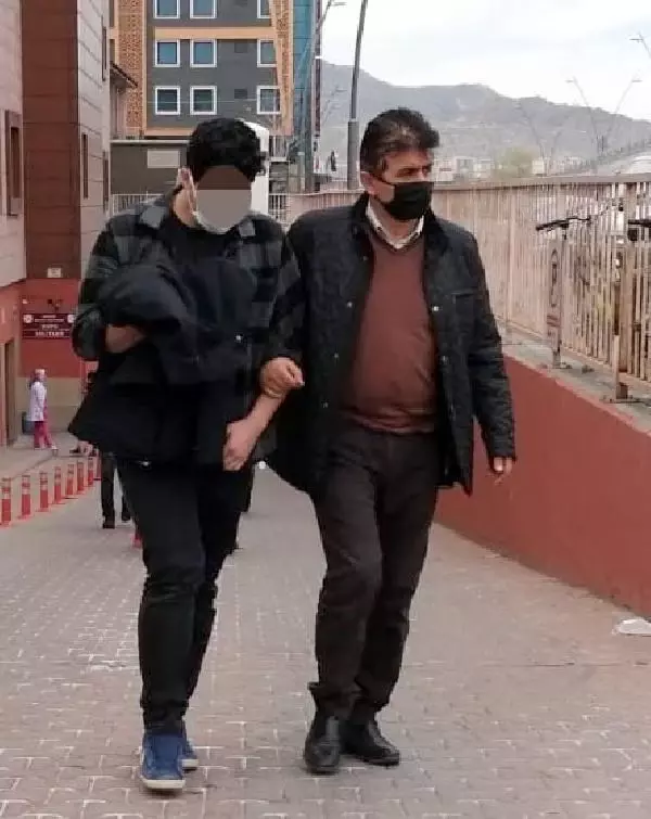 KAYSERİ'DE FETÖ OPERASYONUNDA 10 ŞÜPHELİ ADLİYEDE KAYSERİ'DE FETÖ OPERASYONUNDA 10 ŞÜPHELİ ADLİYEDE