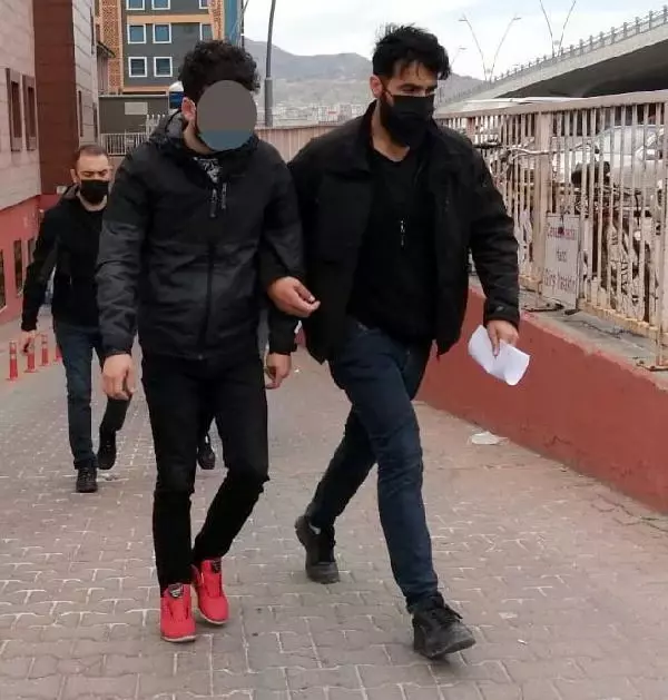 KAYSERİ'DE FETÖ OPERASYONUNDA 10 ŞÜPHELİ ADLİYEDE KAYSERİ'DE FETÖ OPERASYONUNDA 10 ŞÜPHELİ ADLİYEDE