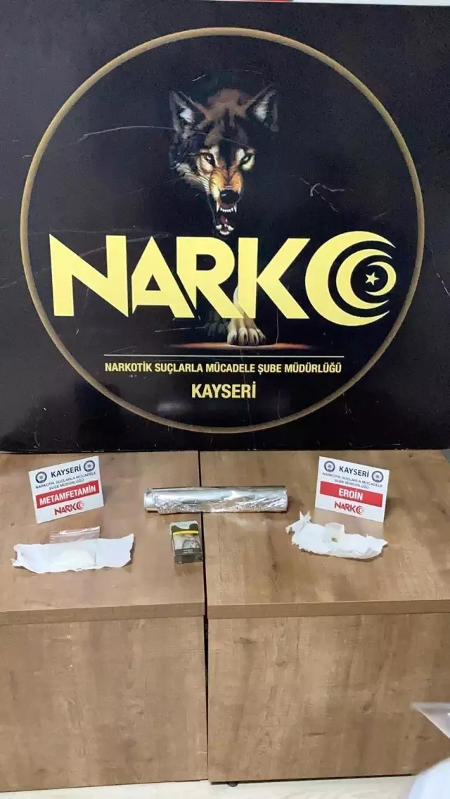 Kayseri'de uyuşturucu operasyonu: 3 gözaltı Kayseri'de uyuşturucu operasyonu: 3 gözaltı