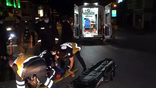Kısıtlama saatinde motokuryeler çarpıştı: 1 yaralı Kısıtlama saatinde motokuryeler çarpıştı: 1 yaralı