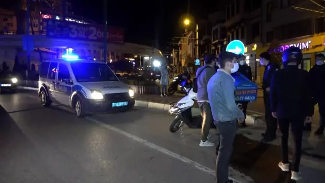 Kısıtlama saatinde motokuryeler çarpıştı: 1 yaralı Kısıtlama saatinde motokuryeler çarpıştı: 1 yaralı