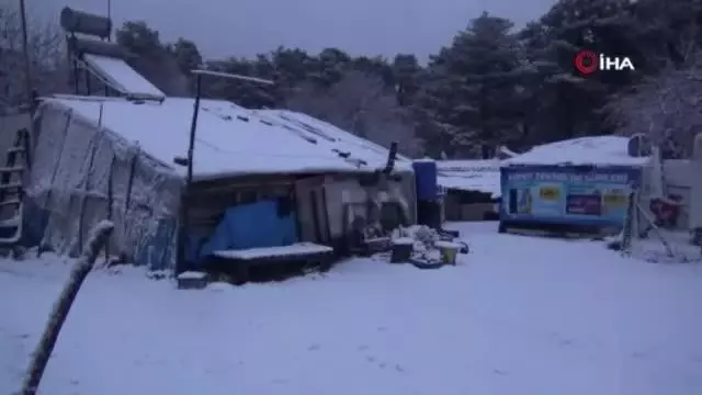 Kazdağları'nda kar sürprizi Kazdağları'nda kar sürprizi