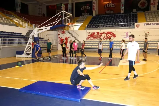 Kepez'den polis adaylarına ücretsiz eğitim Kepez'den polis adaylarına ücretsiz eğitim