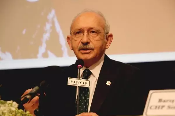 KILIÇDAROĞLU, MUHTARLARLA BİR ARAYA GELDİ KILIÇDAROĞLU, MUHTARLARLA BİR ARAYA GELDİ