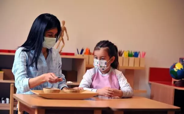 'KIR ÇİÇEKLERİ' PROJESİ HAYATLARINA DOKUNDU 'KIR ÇİÇEKLERİ' PROJESİ HAYATLARINA DOKUNDU