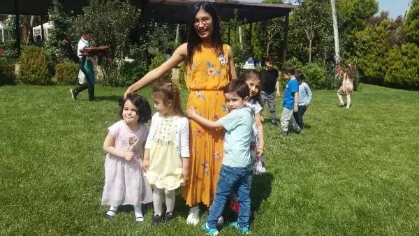 'KIR ÇİÇEKLERİ' PROJESİ HAYATLARINA DOKUNDU 'KIR ÇİÇEKLERİ' PROJESİ HAYATLARINA DOKUNDU