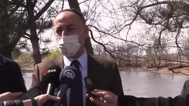 KIRIKKALE - Kızılırmak kıyısındaki millet bahçesi inşaatı devam ediyor KIRIKKALE - Kızılırmak kıyısındaki millet bahçesi inşaatı devam ediyor