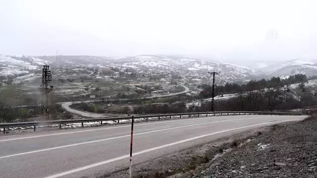 KIRKLARELİ - Trakya'da nisanda kar yağdı KIRKLARELİ - Trakya'da nisanda kar yağdı