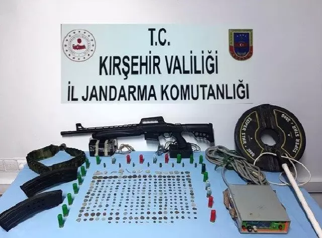 Kırşehir Jandarmadan tarihi eser operasyonu Kırşehir Jandarmadan tarihi eser operasyonu