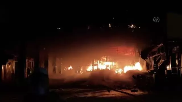 Son dakika haberleri | Kızılcahamam'daki Kasaplar Çarşısı yangında hasar gördü (3) Son dakika haberleri | Kızılcahamam'daki Kasaplar Çarşısı yangında hasar gördü (3)