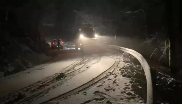 Kocaeli'de kar yağışı devam ediyor Kocaeli'de kar yağışı devam ediyor