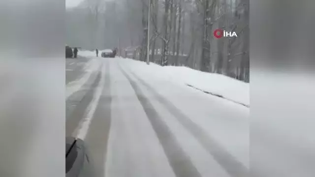 Kocaeli'de kar yağışı devam ediyor Kocaeli'de kar yağışı devam ediyor