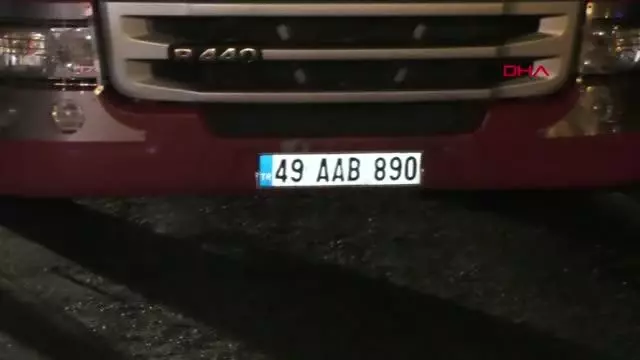 Son Dakika | KONYA TIR'A ÇARPAN MİNİBÜS SÜRÜCÜSÜ ÖLDÜ Son Dakika | KONYA TIR'A ÇARPAN MİNİBÜS SÜRÜCÜSÜ ÖLDÜ