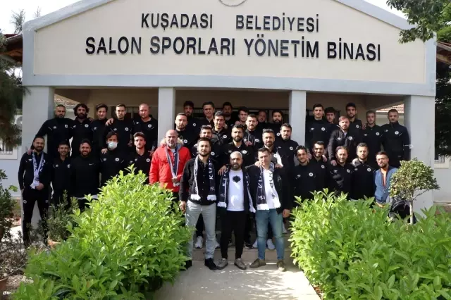 Son dakika haberi! Kuşadası Gençlikspor'da yeni transferler imza attı Son dakika haberi! Kuşadası Gençlikspor'da yeni transferler imza attı