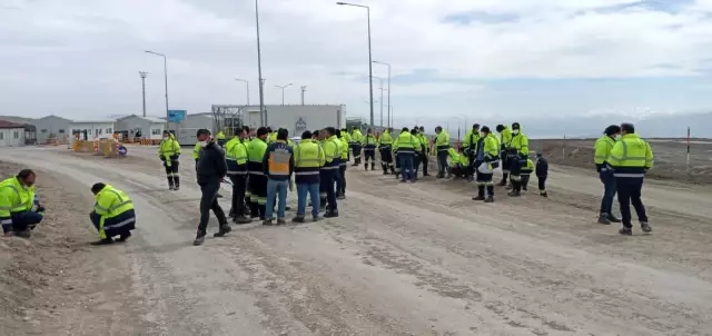 Maden işçileri iş bırakma eyleminin 4.gününde Maden işçileri iş bırakma eyleminin 4.gününde