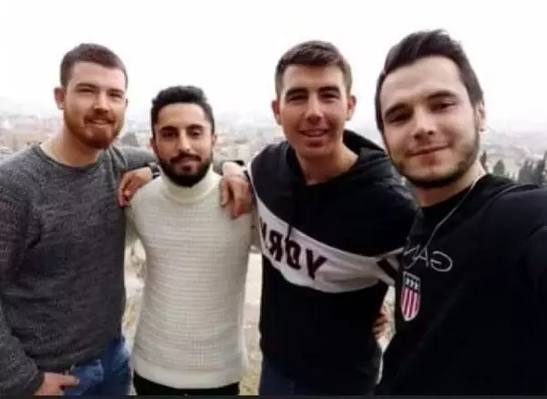 'Fakir kokaini' kullanarak intihar ettikleri iddia edilen 4 gençten birinin ailesi konuştu: Başkaları çocuklara uyuşturucu içirdi 'Fakir kokaini' kullanarak intihar ettikleri iddia edilen 4 gençten birinin ailesi konuştu: Başkaları çocuklara uyuşturucu içirdi