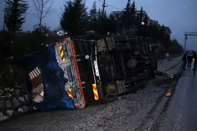 Trafik kazası, 1'i ağır 4 yaralı