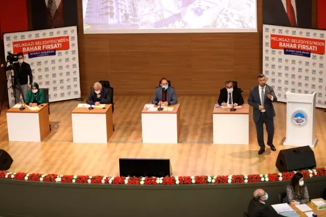 Melikgazi'nin 41 adet dairesi ihale ile satıldı Melikgazi'nin 41 adet dairesi ihale ile satıldı