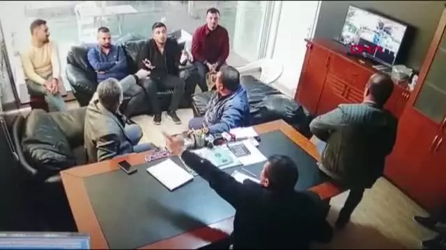 Silahlı suç örgütüne operasyon: 15 gözaltı Silahlı suç örgütüne operasyon: 15 gözaltı