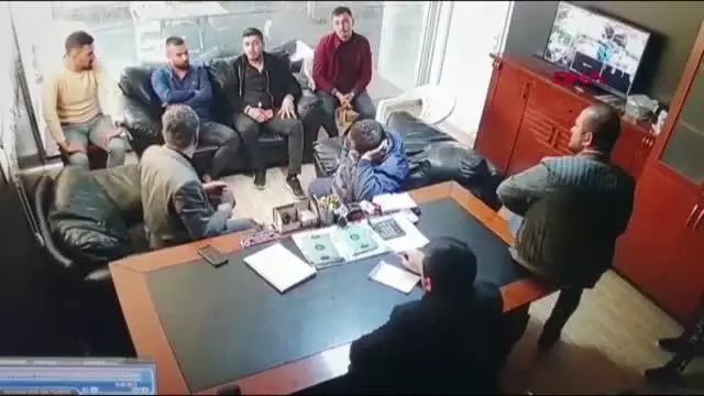 Silahlı suç örgütüne operasyon: 15 gözaltı Silahlı suç örgütüne operasyon: 15 gözaltı