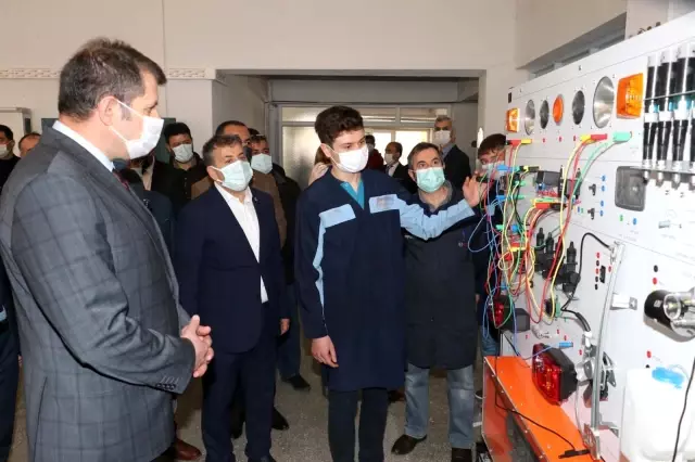 Son dakika! Meslek liselerini memleket meselesi olarak görüyoruz Son dakika! Meslek liselerini memleket meselesi olarak görüyoruz