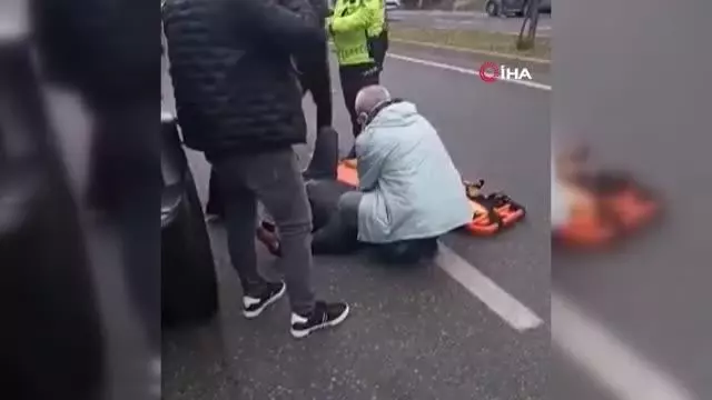 Milas'ta karşı şeride geçen otomobil dehşet saçtı: 3 yaralı Milas'ta karşı şeride geçen otomobil dehşet saçtı: 3 yaralı