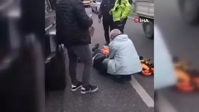 Milas'ta karşı şeride geçen otomobil dehşet saçtı: 3 yaralı Milas'ta karşı şeride geçen otomobil dehşet saçtı: 3 yaralı