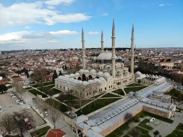 Mimar Sinan'ın 'Ustalık eseri' Ramazan-ı Şerif'e hazır Mimar Sinan'ın 'Ustalık eseri' Ramazan-ı Şerif'e hazır