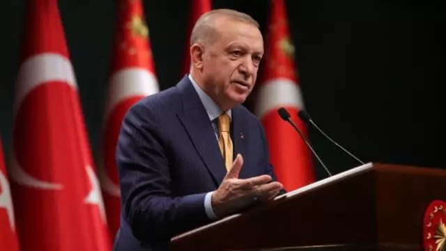 Mısır Başbakanı Medbuli'den Cumhurbaşkanı Erdoğan'a D-8 teşekkürü Mısır Başbakanı Medbuli'den Cumhurbaşkanı Erdoğan'a D-8 teşekkürü