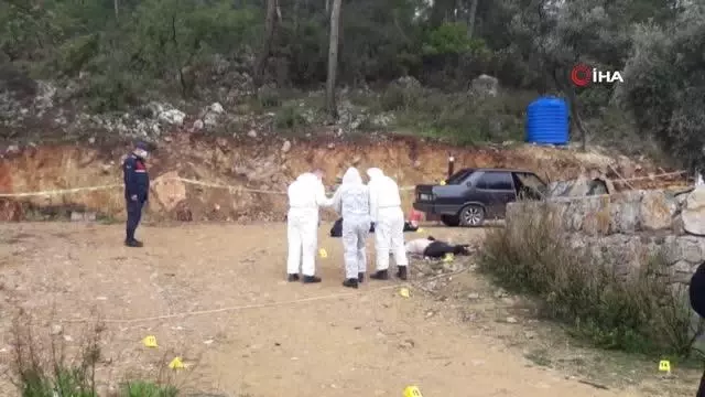 Muğla'da dehşet...Baba ve oğlu kavgalı olduğu komşusu tarafından öldürüldü Muğla'da dehşet...Baba ve oğlu kavgalı olduğu komşusu tarafından öldürüldü
