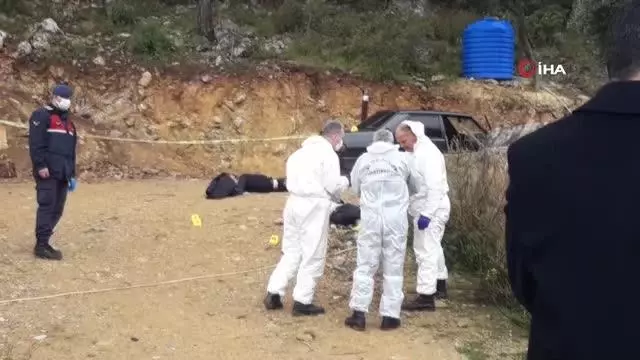 Muğla'da dehşet...Baba ve oğlu kavgalı olduğu komşusu tarafından öldürüldü Muğla'da dehşet...Baba ve oğlu kavgalı olduğu komşusu tarafından öldürüldü