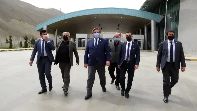 Oda başkanlarından Esendere Sınır Kapısı'na ziyaret Oda başkanlarından Esendere Sınır Kapısı'na ziyaret