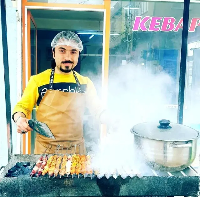 Oğlunu tabancayla vurarak öldürdü Oğlunu tabancayla vurarak öldürdü