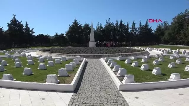 ÖĞRENCİLER, 'YARIN ÇOK GENÇ OLACAK' PROJESİ KAPSAMINDA ŞEHİTLİKLERİ ZİYARET ETTİ ÖĞRENCİLER, 'YARIN ÇOK GENÇ OLACAK' PROJESİ KAPSAMINDA ŞEHİTLİKLERİ ZİYARET ETTİ