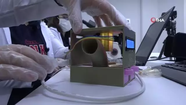 Öğrencilerden 5 dakikada Covid-19 test sonucu açıklayan cihaz Öğrencilerden 5 dakikada Covid-19 test sonucu açıklayan cihaz