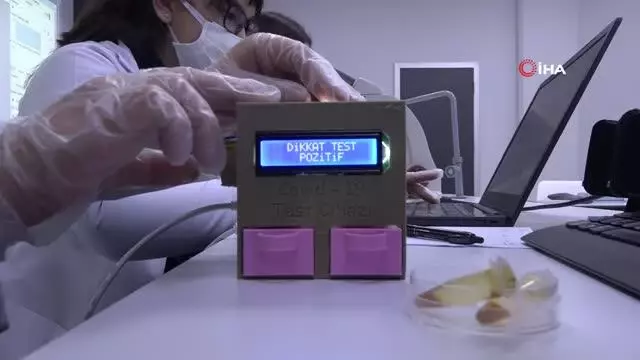 Öğrencilerden 5 dakikada Covid-19 test sonucu açıklayan cihaz Öğrencilerden 5 dakikada Covid-19 test sonucu açıklayan cihaz