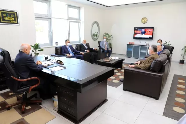 Özmekik'ten Battalgazi Belediyesi'ne teşekkür ziyareti Özmekik'ten Battalgazi Belediyesi'ne teşekkür ziyareti