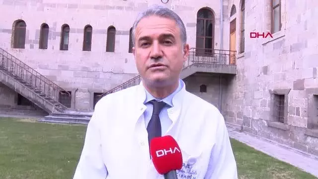 PROF. DR. SEYFELİ: PANDEMİDE KALP KRİZİ GEÇİRME ORANI ARTTI PROF. DR. SEYFELİ: PANDEMİDE KALP KRİZİ GEÇİRME ORANI ARTTI