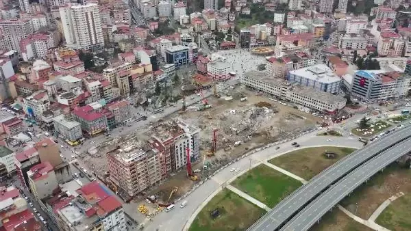RİZE'DE BÜYÜK RİSK, YIKIMDA ORTAYA ÇIKTI RİZE'DE BÜYÜK RİSK, YIKIMDA ORTAYA ÇIKTI