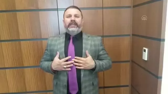 Roman vatandaşlar 8 Nisan'ın 'Romanlar Günü' ilan edilmesinden dolayı Cumhurbaşkanı Erdoğan'a teşekkür etti Roman vatandaşlar 8 Nisan'ın 'Romanlar Günü' ilan edilmesinden dolayı Cumhurbaşkanı Erdoğan'a teşekkür etti
