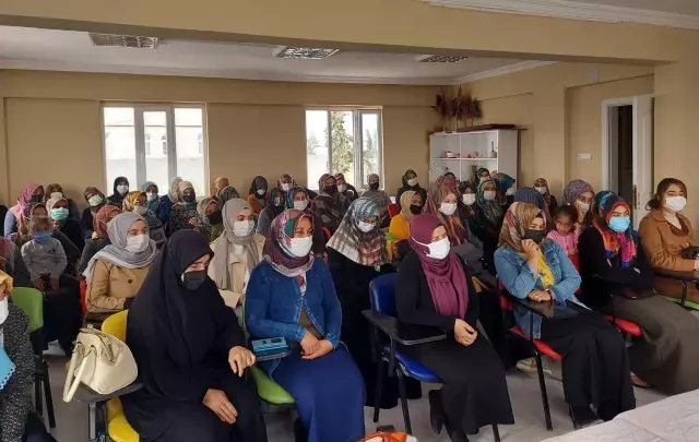 Samsatlı kadınlara sağlıklı beslenme eğitimi verildi Samsatlı kadınlara sağlıklı beslenme eğitimi verildi